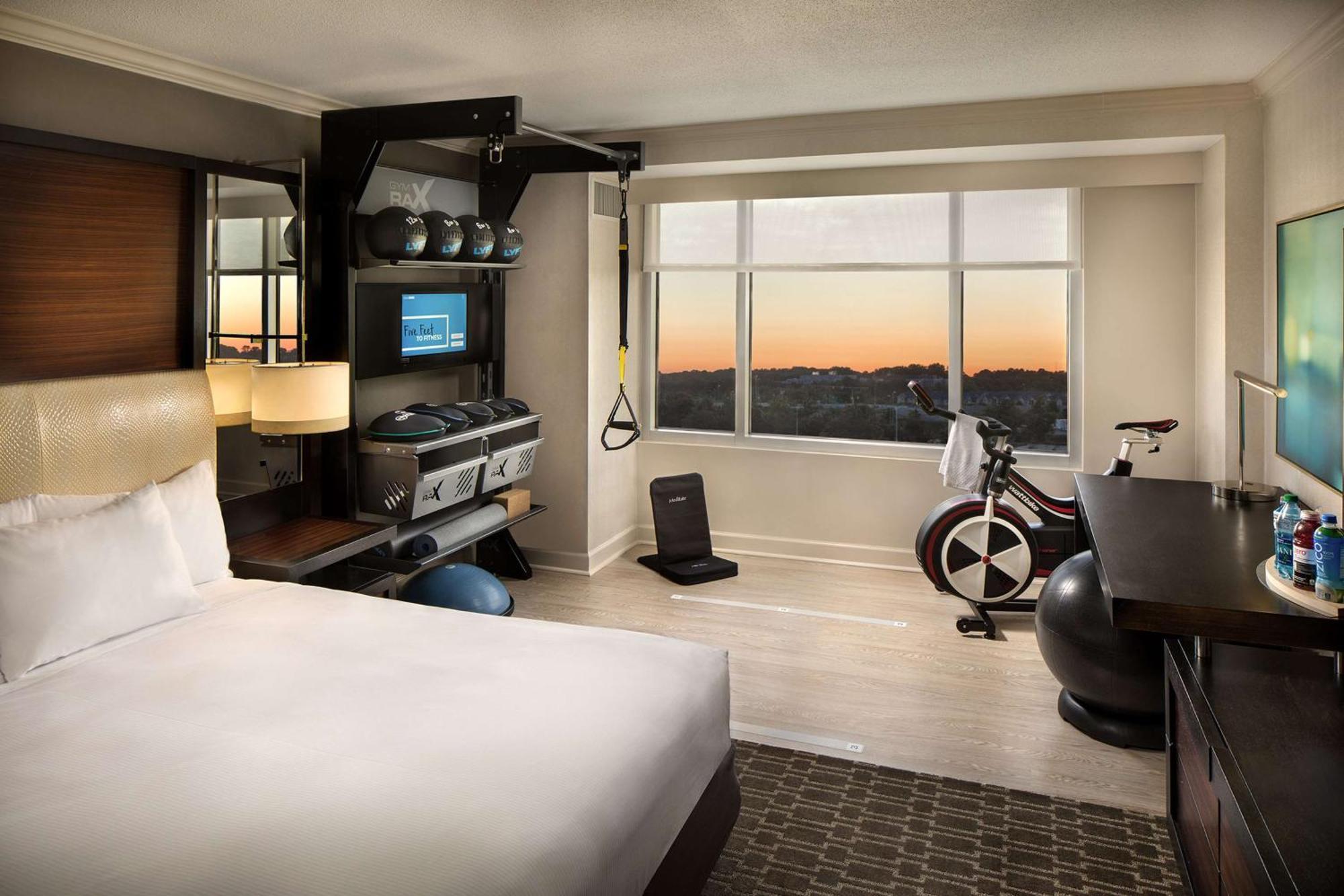Doubletree By Hilton Atlanta Airport Hotel College Park Buitenkant foto