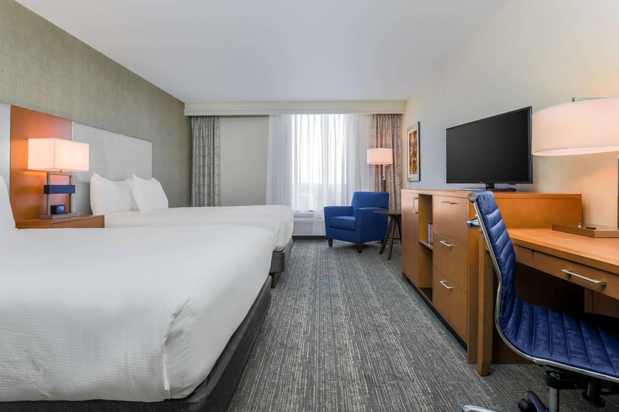 Doubletree By Hilton Atlanta Airport Hotel College Park Buitenkant foto