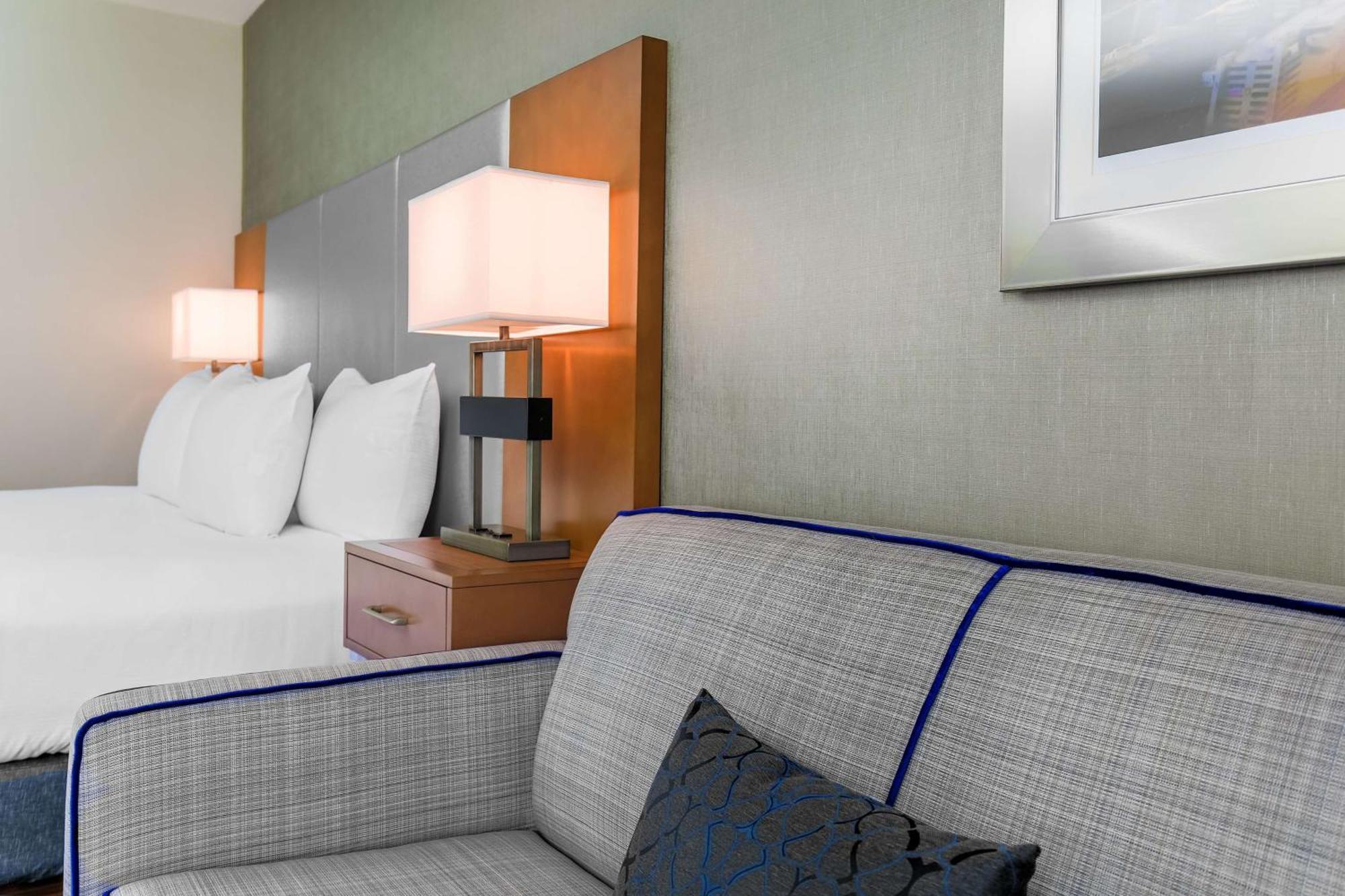Doubletree By Hilton Atlanta Airport Hotel College Park Buitenkant foto