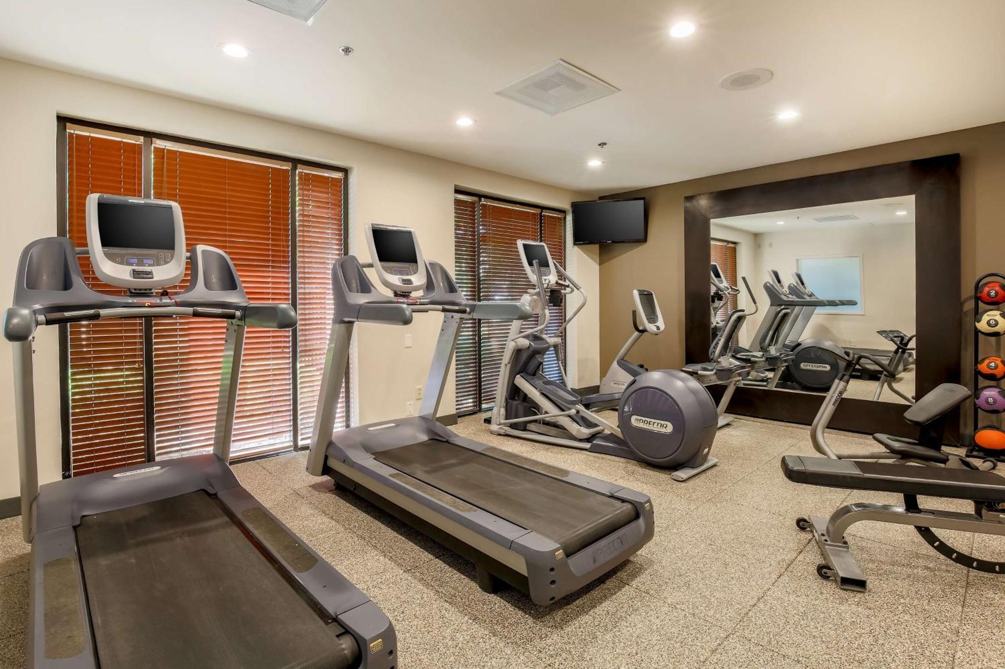 Doubletree By Hilton Atlanta Airport Hotel College Park Buitenkant foto