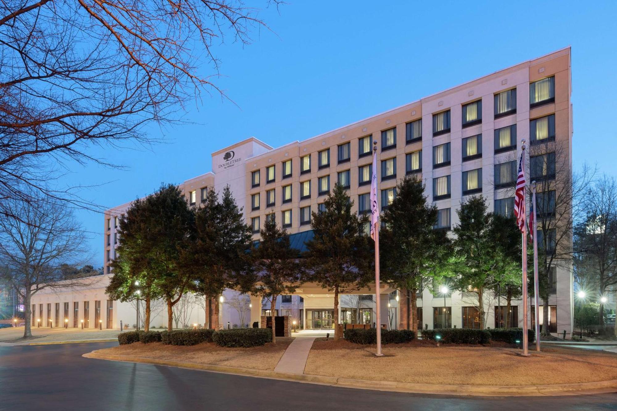 Doubletree By Hilton Atlanta Airport Hotel College Park Buitenkant foto