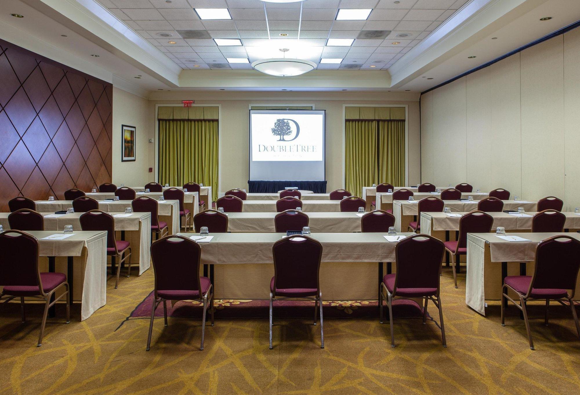 Doubletree By Hilton Atlanta Airport Hotel College Park Buitenkant foto