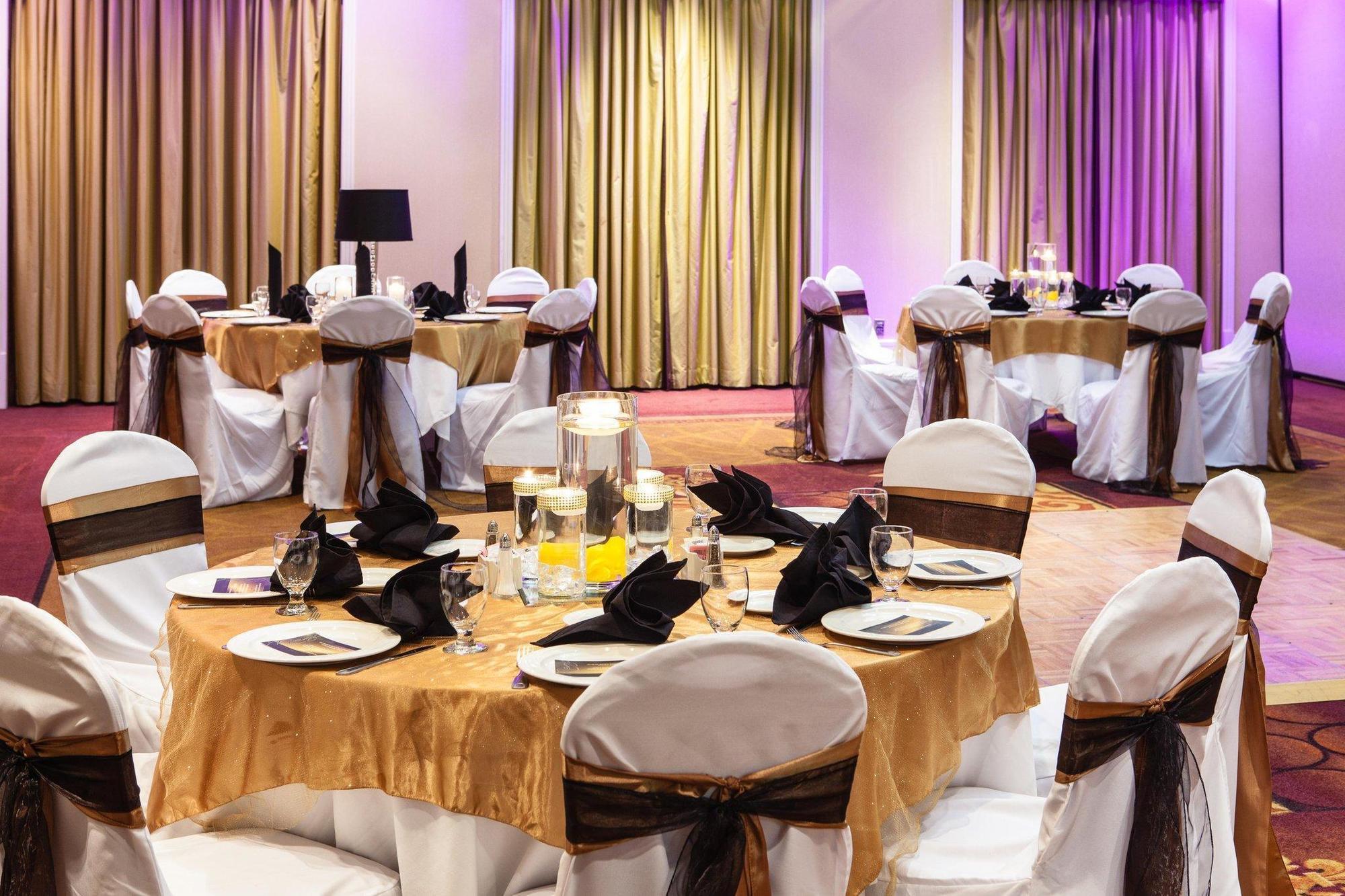 Doubletree By Hilton Atlanta Airport Hotel College Park Buitenkant foto